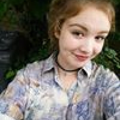 Maaike zoekt een Kamer / Appartement / Huurwoning / Studio in Amsterdam