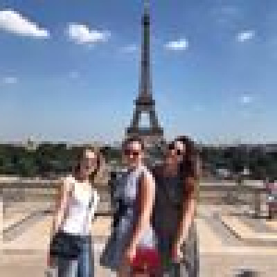 Lena is looking for an Apartment / Rental Property in Amsterdam