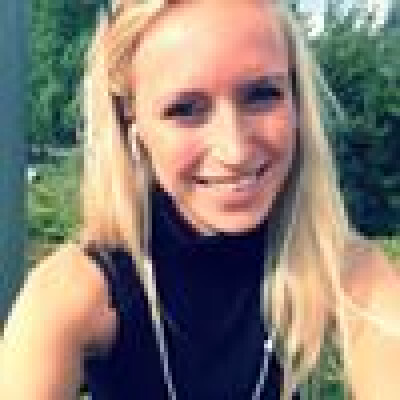 Laura zoekt een Kamer / Appartement / Huurwoning / Studio in Amsterdam