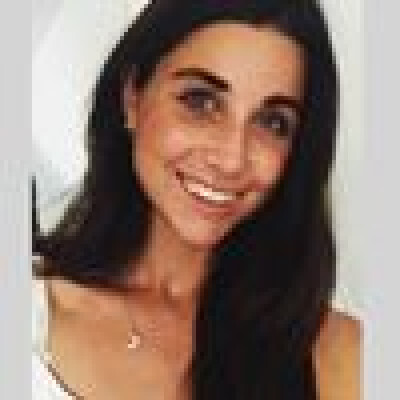 Roosmarijn  is looking for ::/str_naun(Apartment / Rental Property / Studio / HouseBoat)::\ in Amsterdam