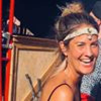 Nina  zoekt een Studio in Amsterdam