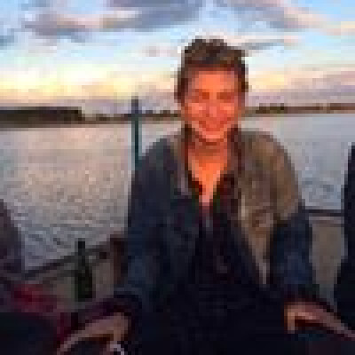 Nhunke  is looking for ::/str_naun(Room / Apartment / HouseBoat)::\ in Amsterdam