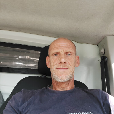 Adrie Boon  zoekt een Appartement / Huurwoning / Studio / Woonboot in Amsterdam