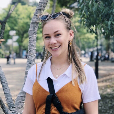 Julia  is looking for ::/str_naun(Room / Apartment / Rental Property / Studio)::\ in Amsterdam