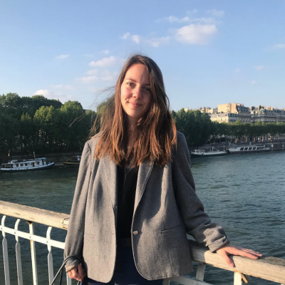 Yaëlle  is looking for ::/str_naun(Room / Apartment / Rental Property / Studio / HouseBoat)::\ in Amsterdam