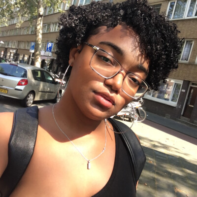 Eshanique  is looking for ::/str_naun(Room / Apartment / Studio)::\ in Amsterdam