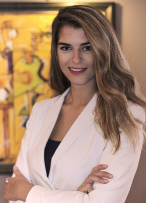 Konstantina  zoekt een Kamer / Appartement / Huurwoning / Studio in Amsterdam