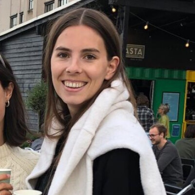 Anita zoekt een Kamer / Studio in Amsterdam