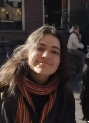 Ela is looking for a Room / Apartment / Rental Property / Studio / HouseBoat in Amsterdam
