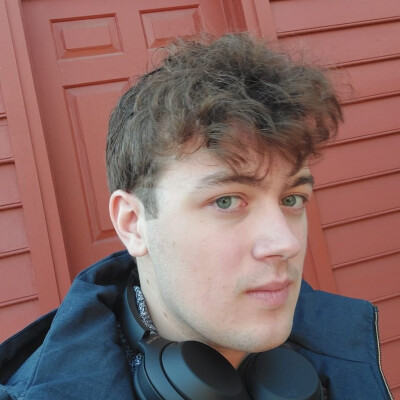 Nicholas is looking for ::/str_naun(Room / Apartment)::\ in Amsterdam