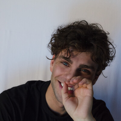 Dennis  is looking for ::/str_naun(Room / Apartment / Rental Property / Studio)::\ in Amsterdam