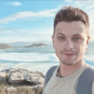 Victor  is looking for a Room / Apartment / Rental Property / Studio in Amsterdam