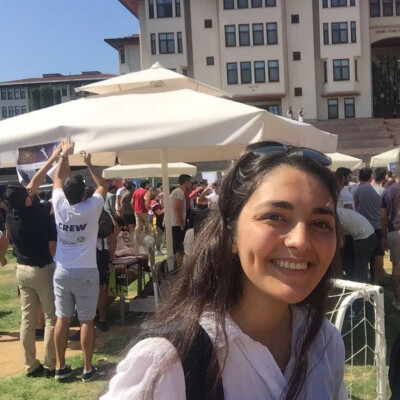 Merve zoekt een Kamer in Amsterdam